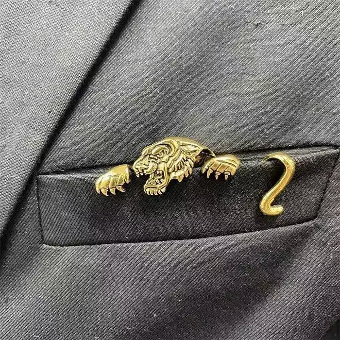 Épingle à revers pour costume pour hommes, Vintage, Durable, Crocodile, tigre gravé, accessoire form