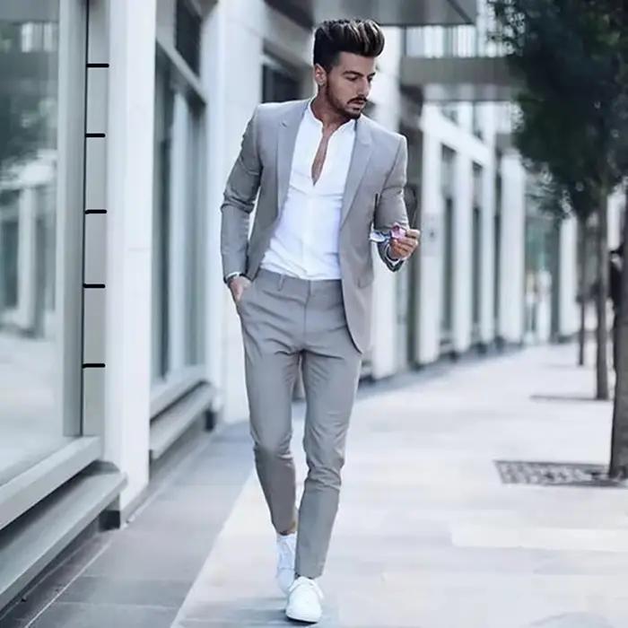 Costume luxueux pour hommes d'affaires
