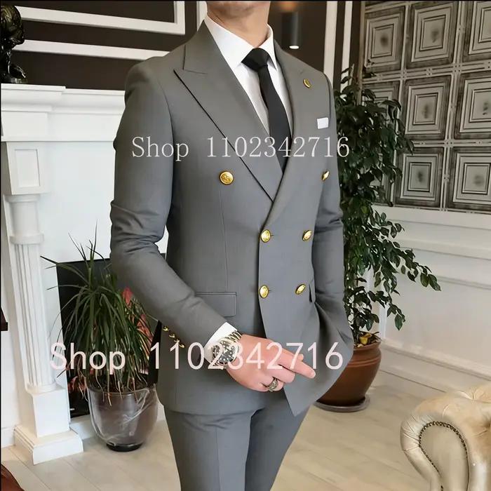 Costumes à double boutonnage pour hommes avec revers pointu
