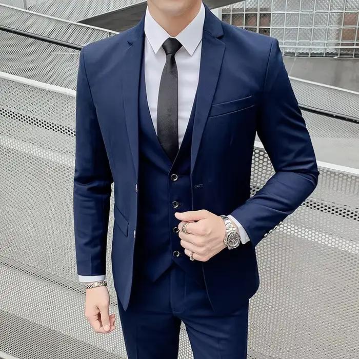 Costume de couleur unie pour homme