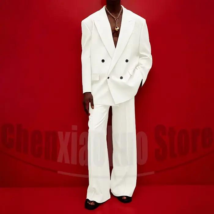 Costume homme à double boutonnage décontracté et élégant pour occasions spéciales mariage soirée chic et moderne