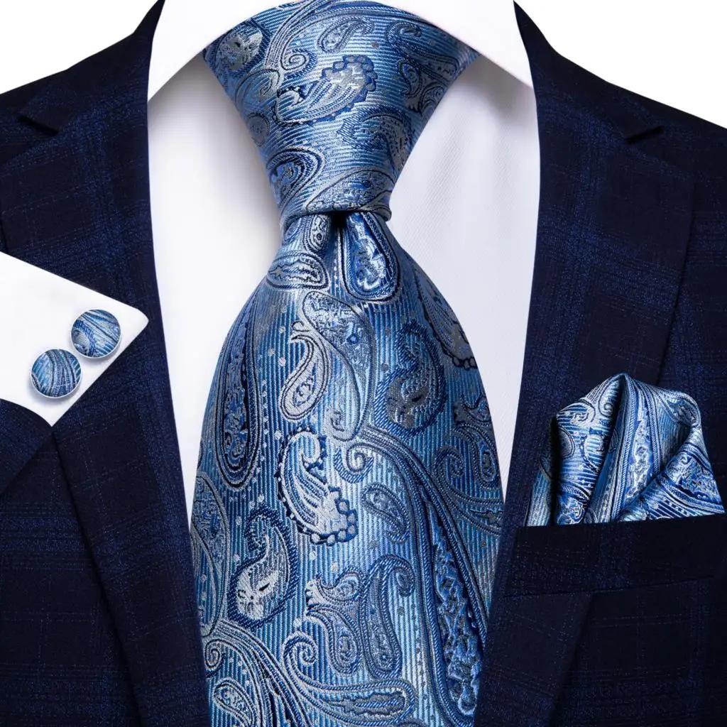 Ensemble cravate et pochette de costume bleu marine pour homme