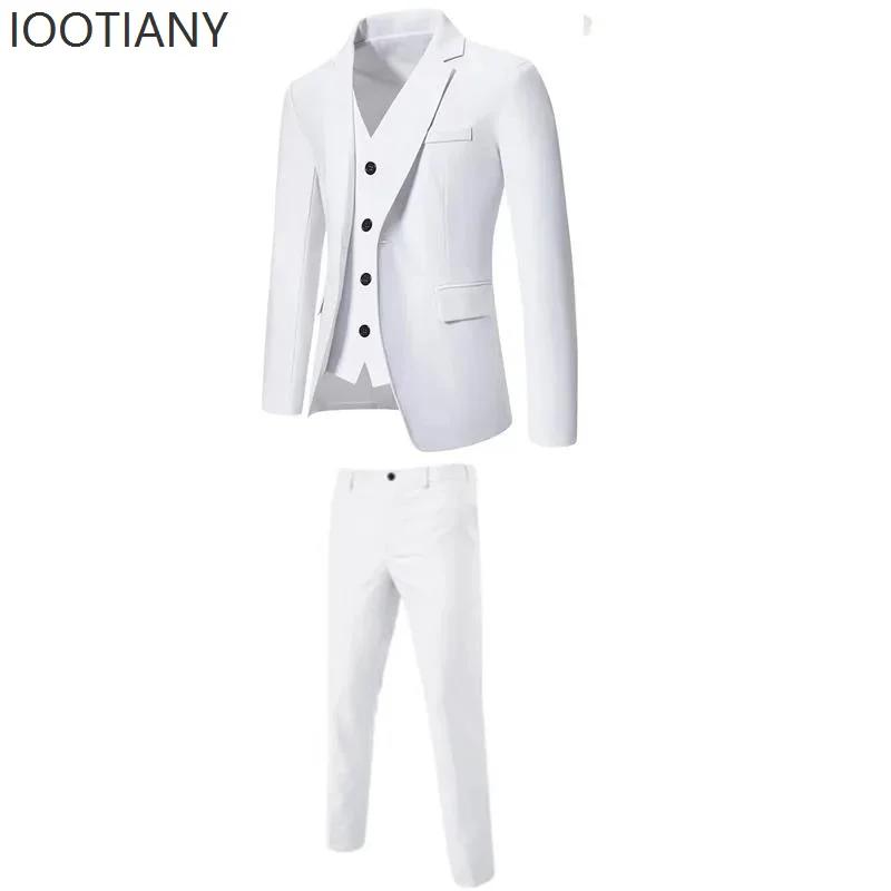 Costume d'affaires décontracté