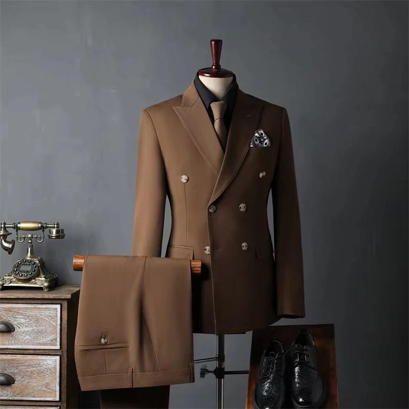 Costumes classiques pour hommes d'affaires