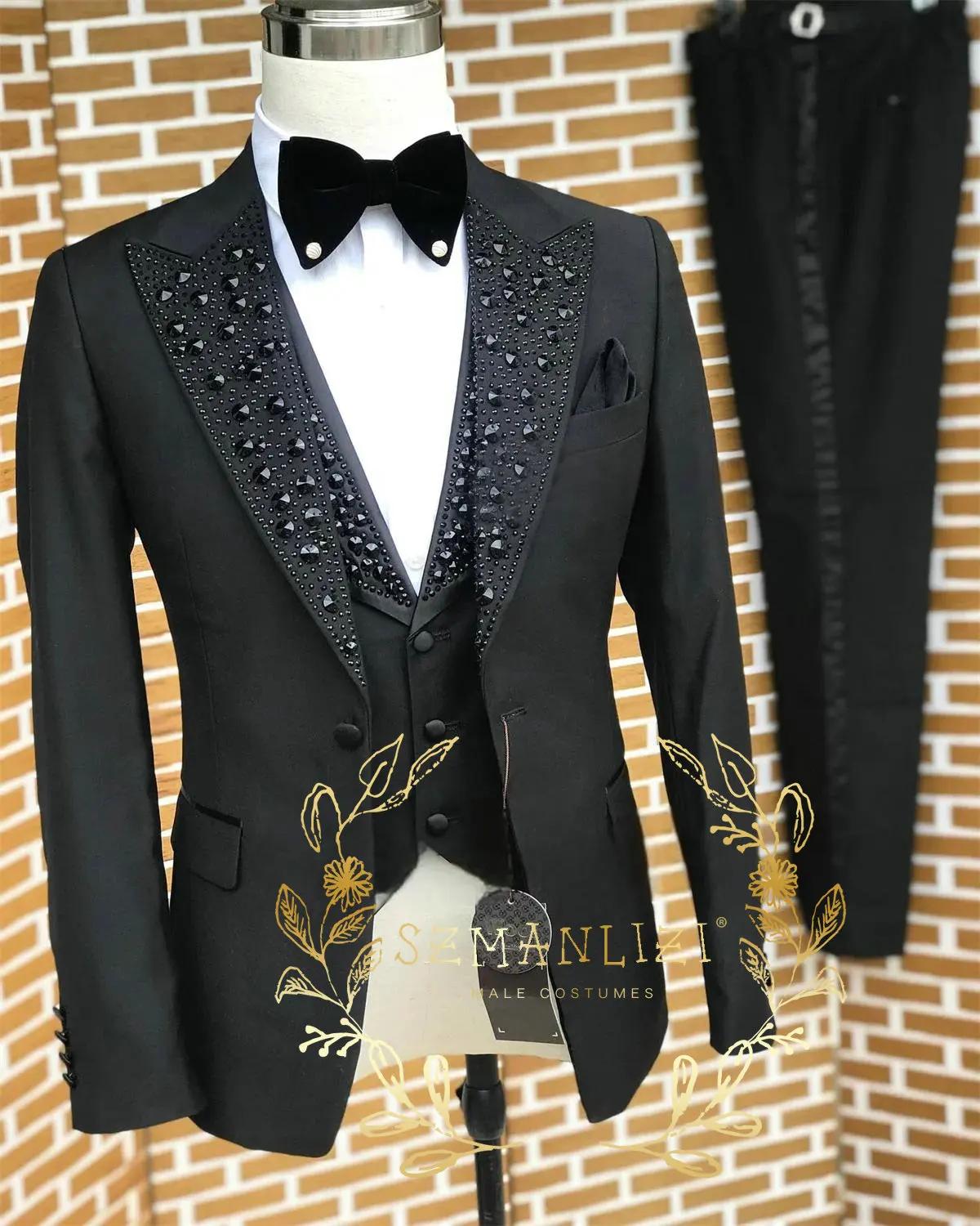 Costumes noirs pour hommes