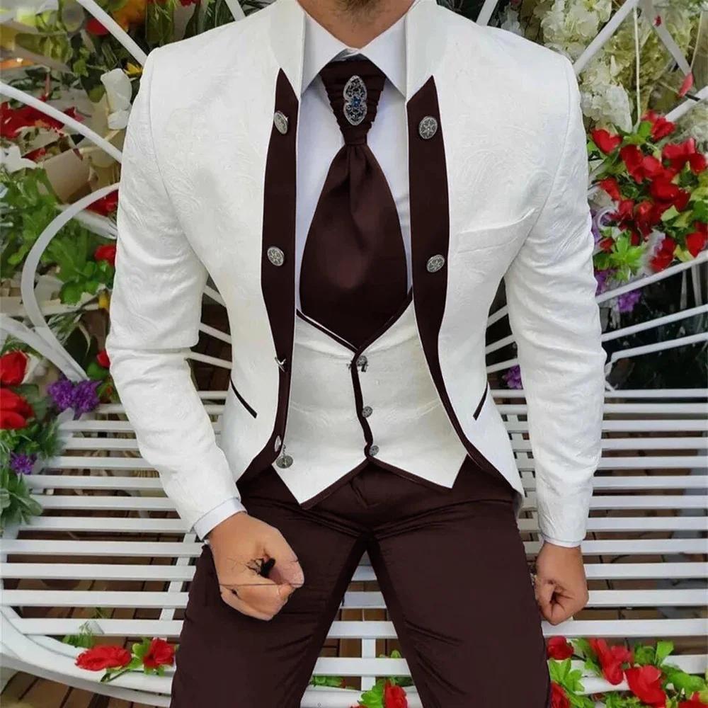 Costume élégant pour hommes