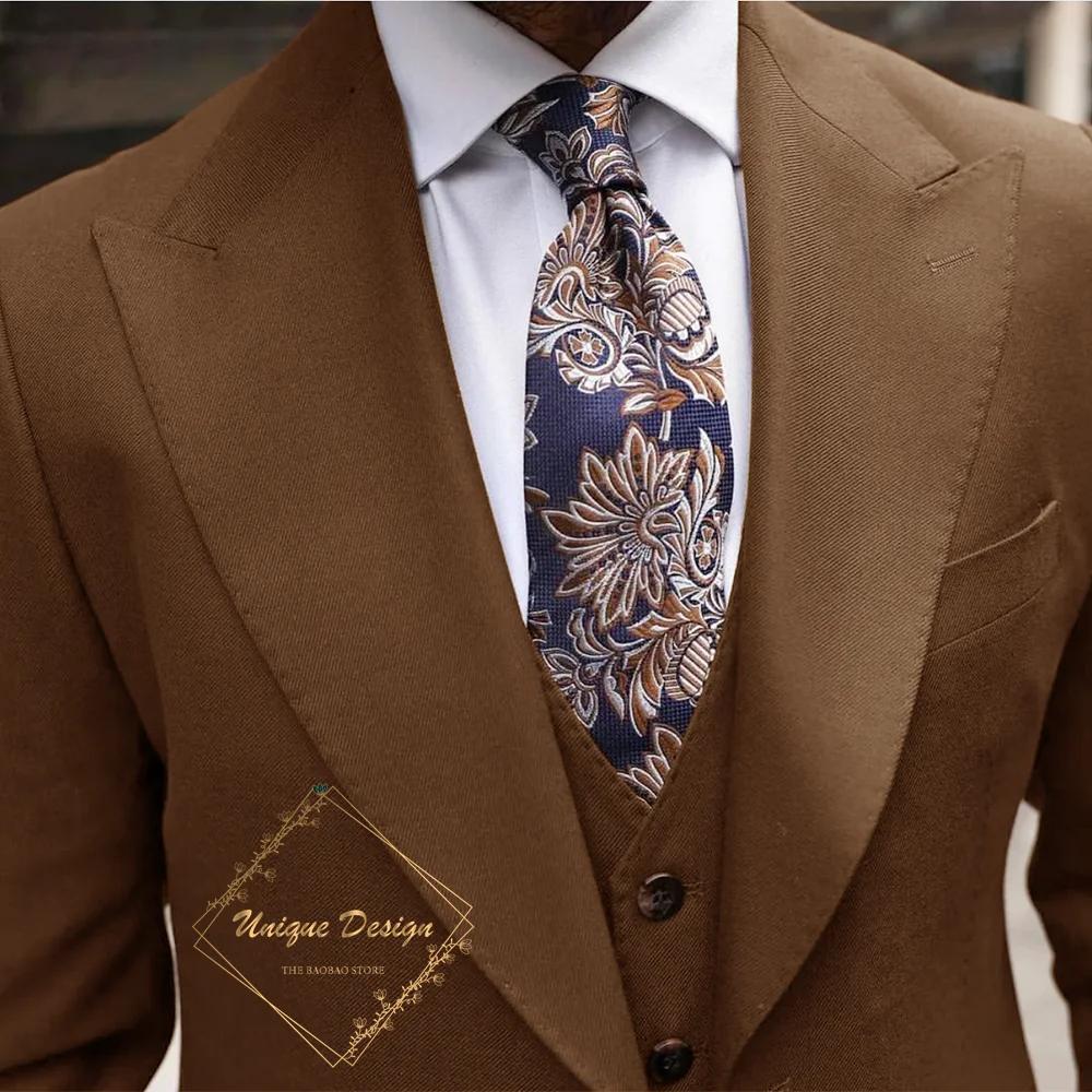 Costume marron classique pour hommes