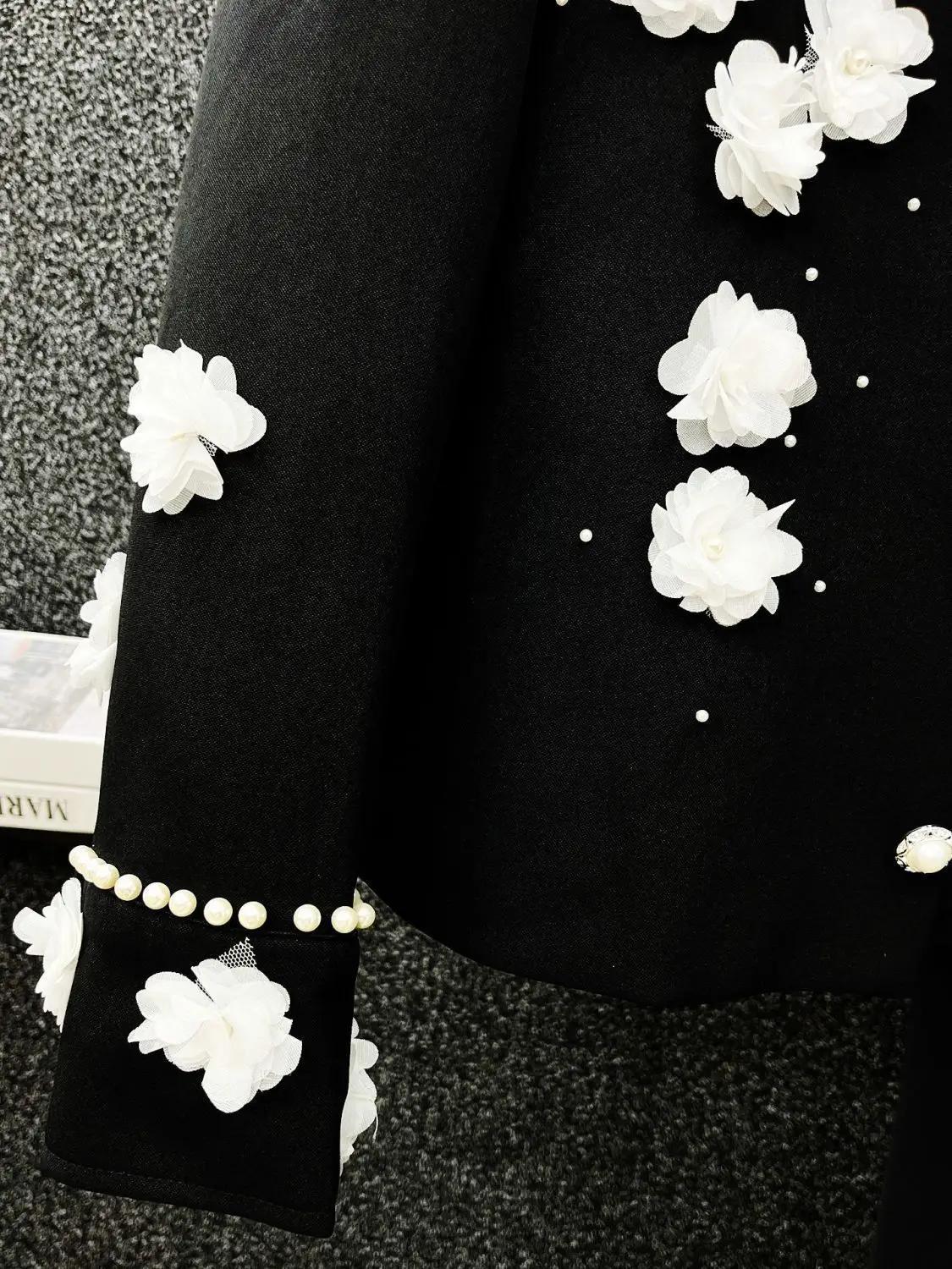 Veste à revers avec des Appliques de fleurs pour homme