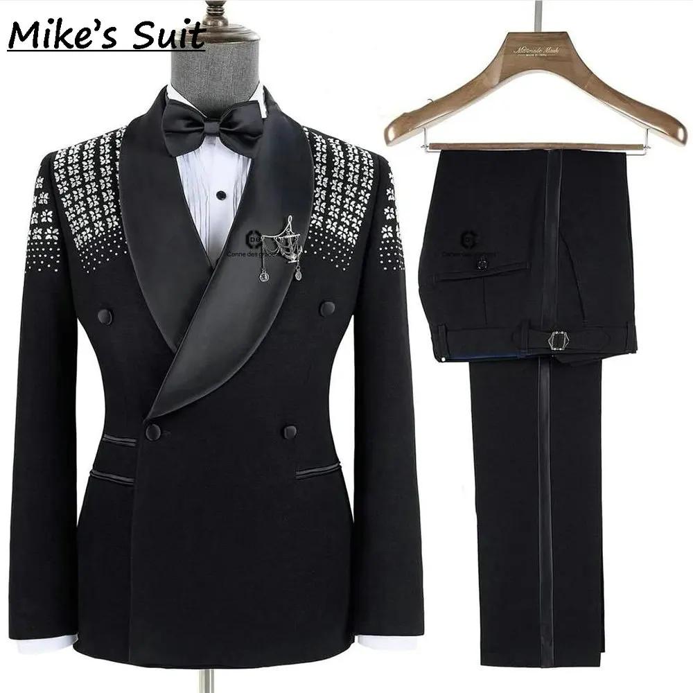 Costume De mariage perlé fait à la main