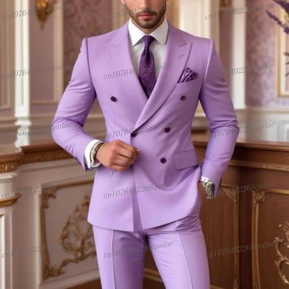 Costume rose pour hommes