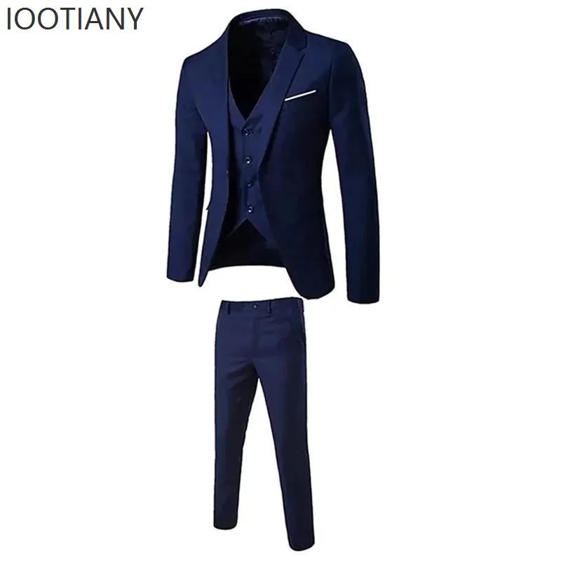 Costume d'affaires décontracté