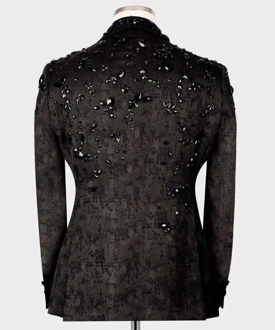 Costume moderne pour hommes