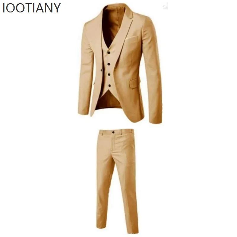 Costume d'affaires décontracté