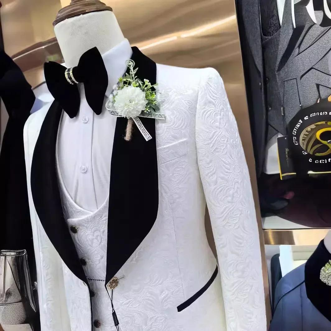 Costumes de mariage floraux pour hommes