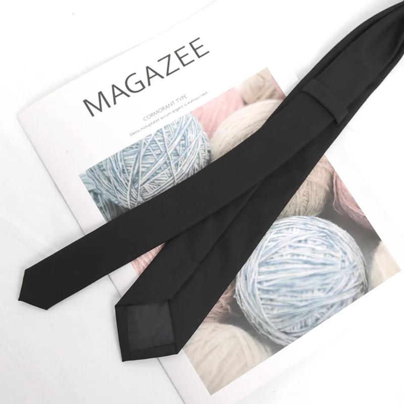 Cravate en coton noir solide pour hommes