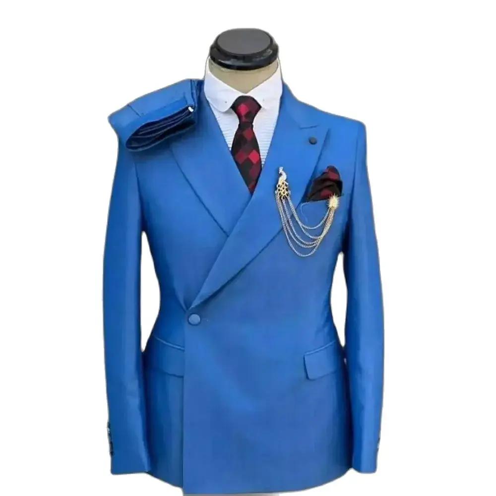 Costumes pour hommes, un bouton