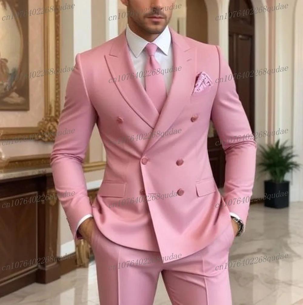 Costume rose pour hommes