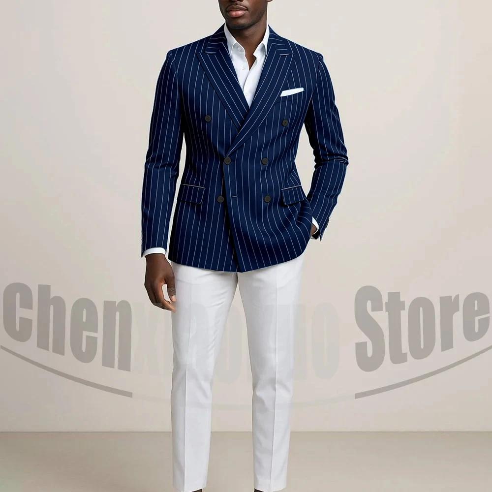 Costume Double boutonnage pour hommes avec fines rayures