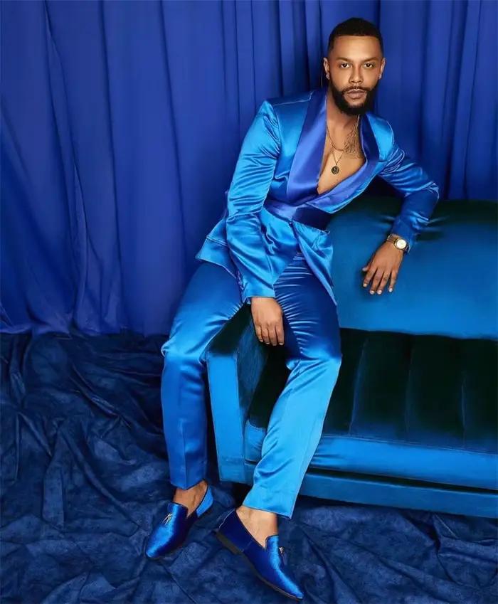 Nouvelle mode italienne argent hommes costumes Satin coupe ajustée bleu Royal brillant marié bal de