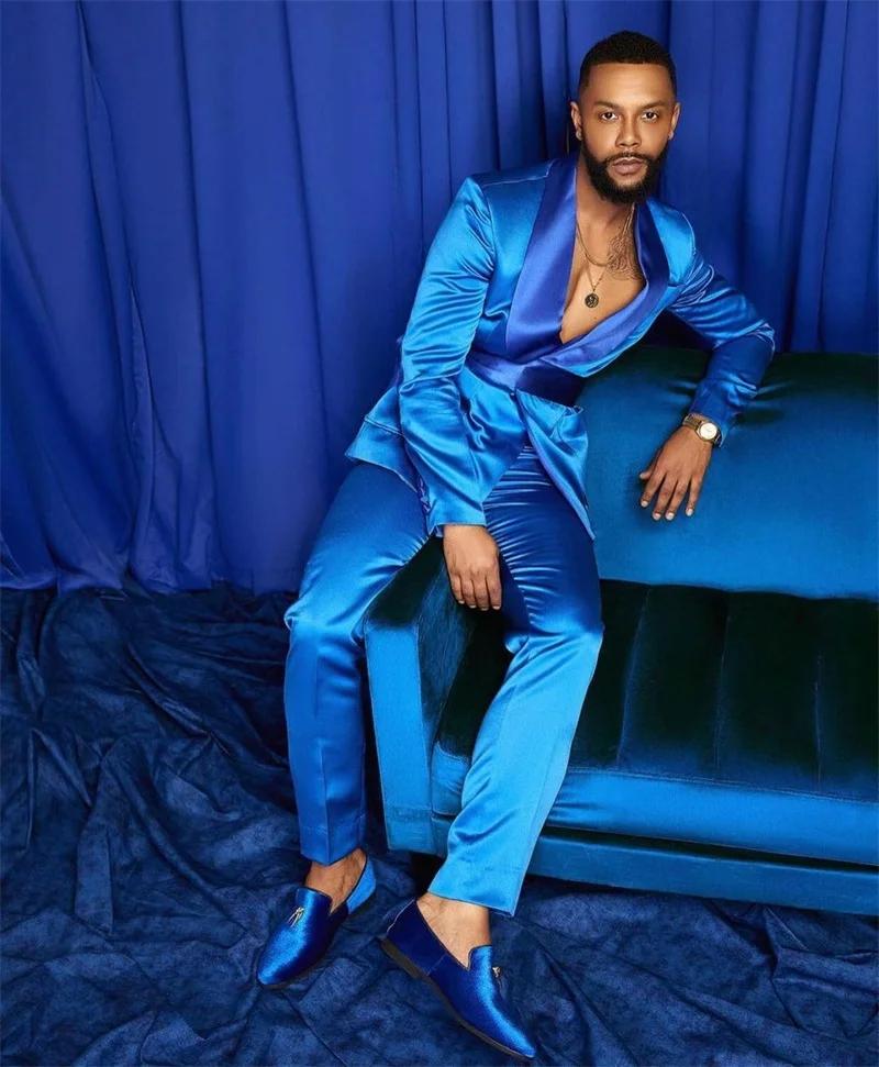 Nouvelle mode italienne argent hommes costumes Satin coupe ajustée bleu Royal brillant marié bal de