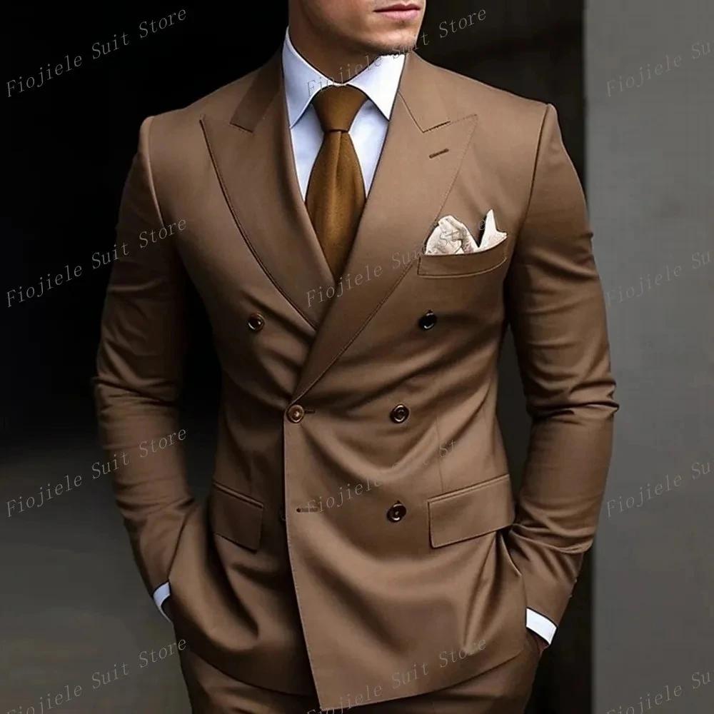 Smokings beige imbibés pour hommes d'affaires