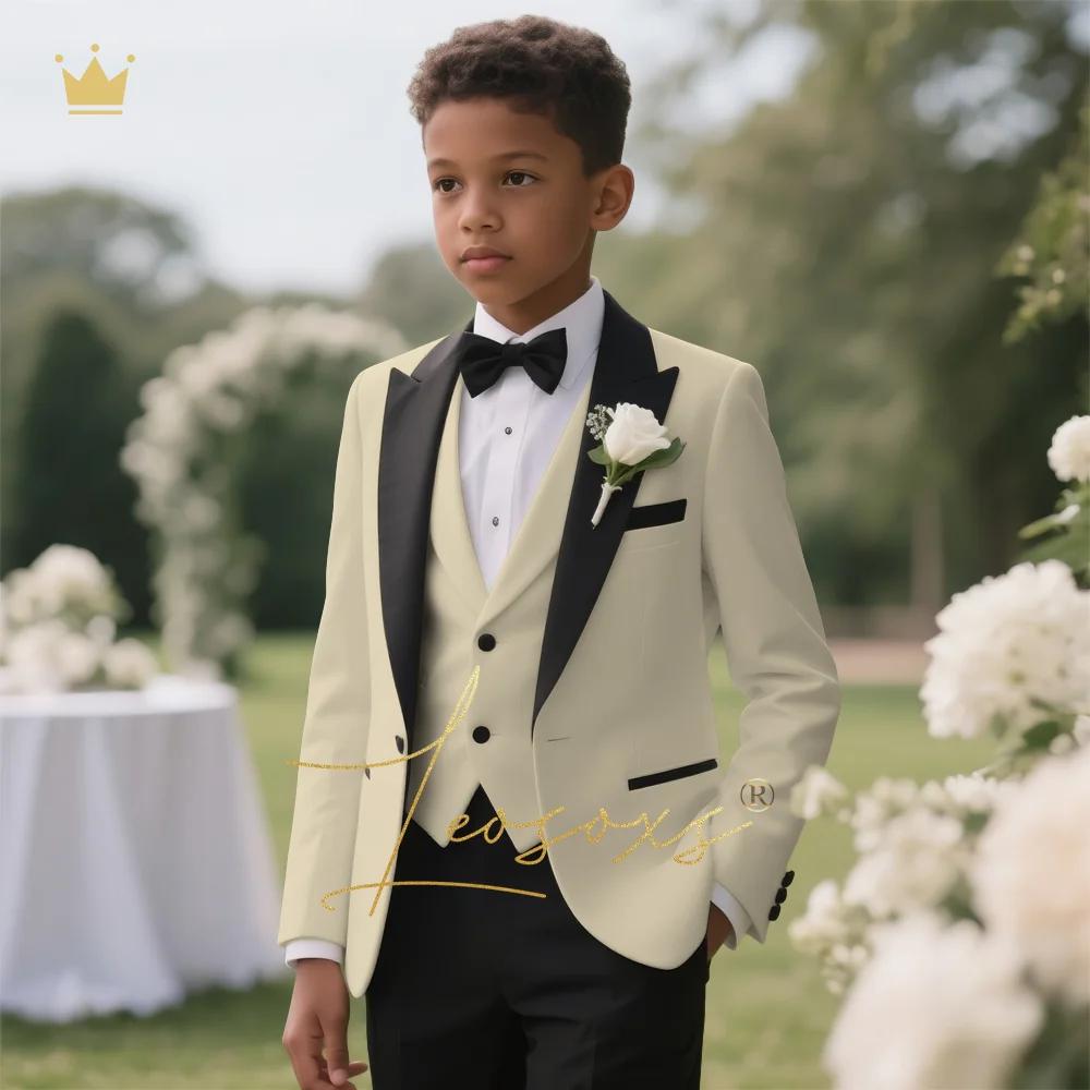 Costume de smoking 3 pièces pour garçon sur mesure pour les mariages – Design élégant avec revers et gilet