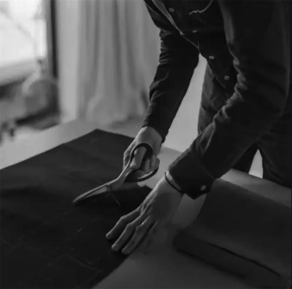 Costumes noirs pour hommes 2 pièces Revers en pointe Double boutonnage Blazer sur mesure Mariage Costume de marié