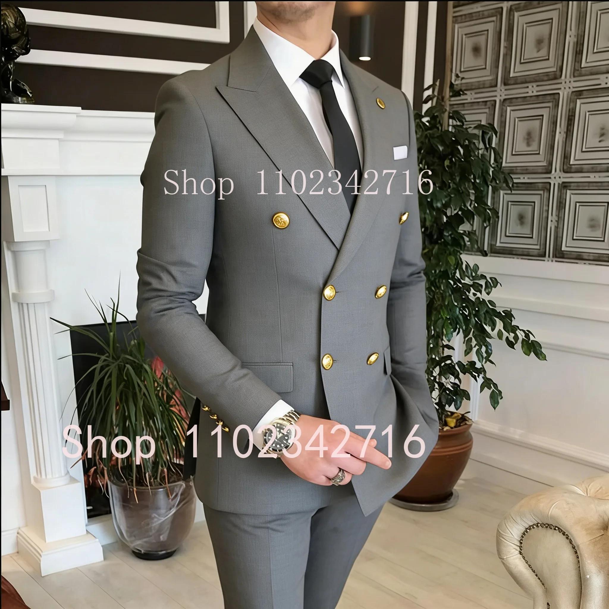 Costumes à double boutonnage pour hommes avec revers pointu