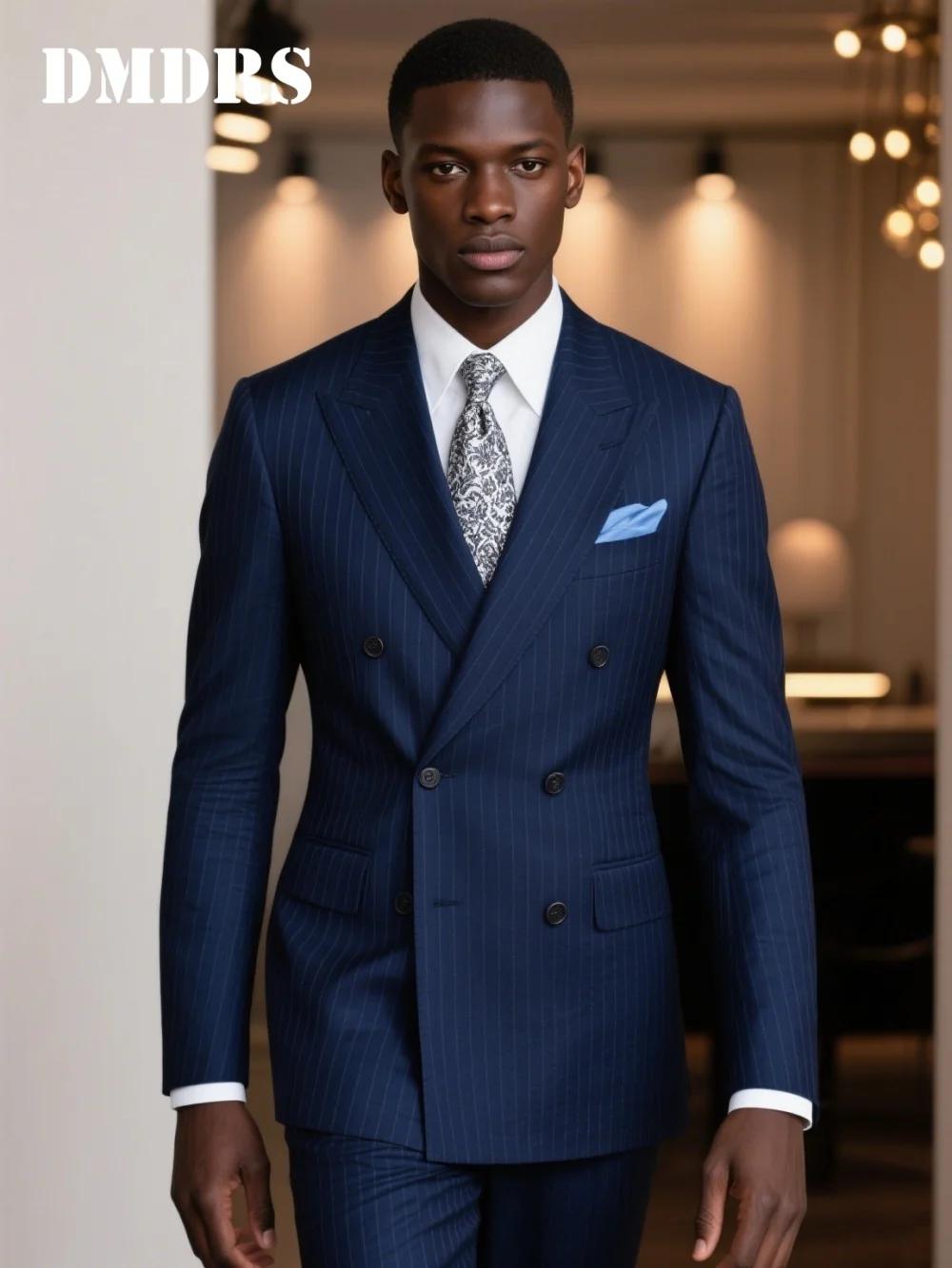 Costume Double boutonnage à fines rayures bleu marine pour hommes