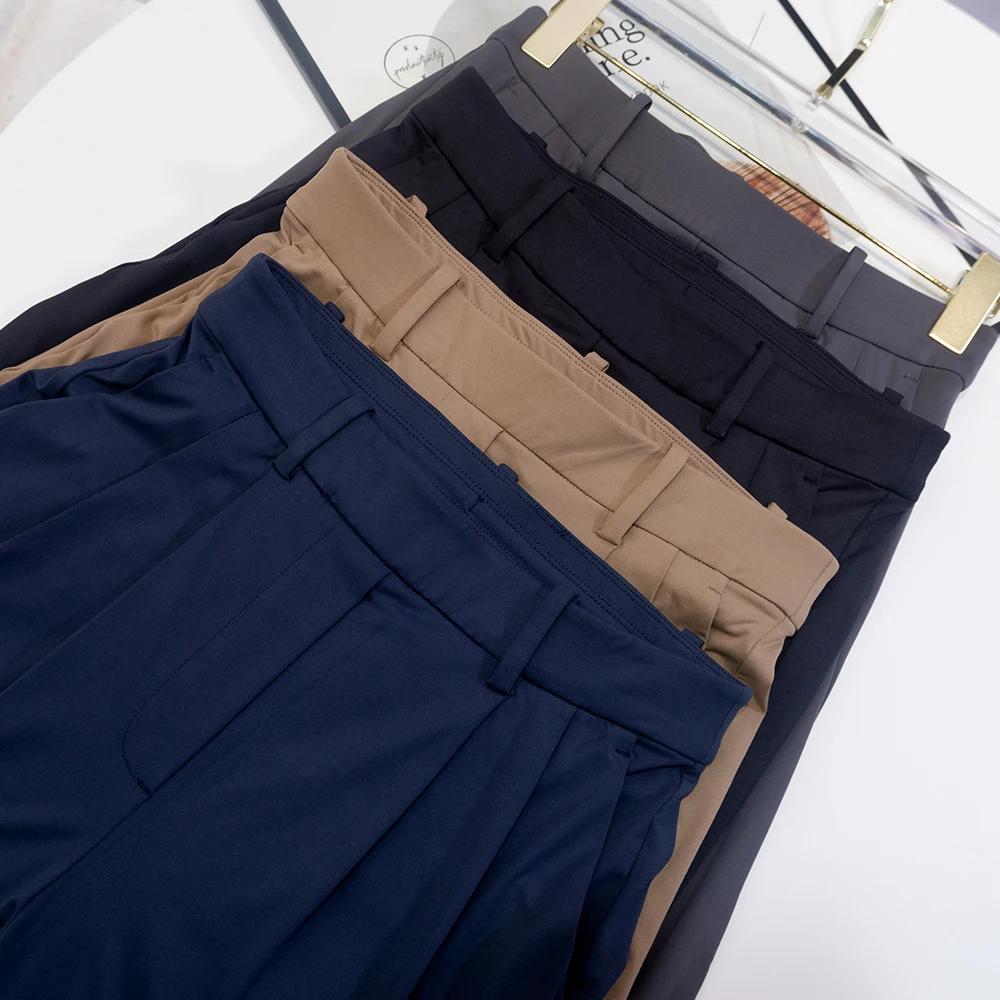 Pantalon de costume à poches avec plis